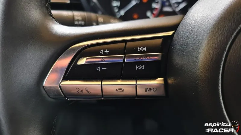 prueba mazda 3 e skyactiv x (40)