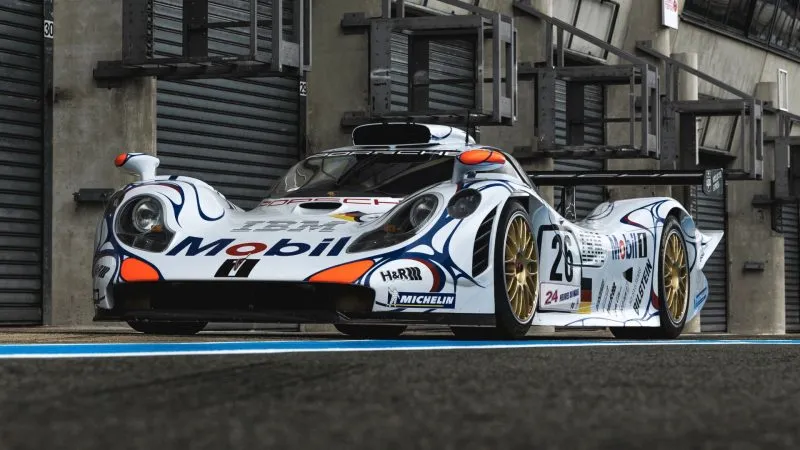 Porsche 911 GT1 Le Mans (2)