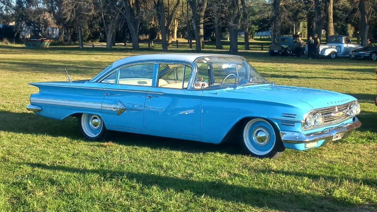Chevy Impala y el Ford Fairlane